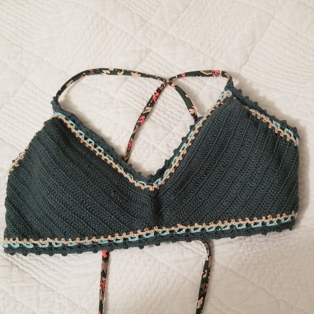 Exhilaration size large knit swim top